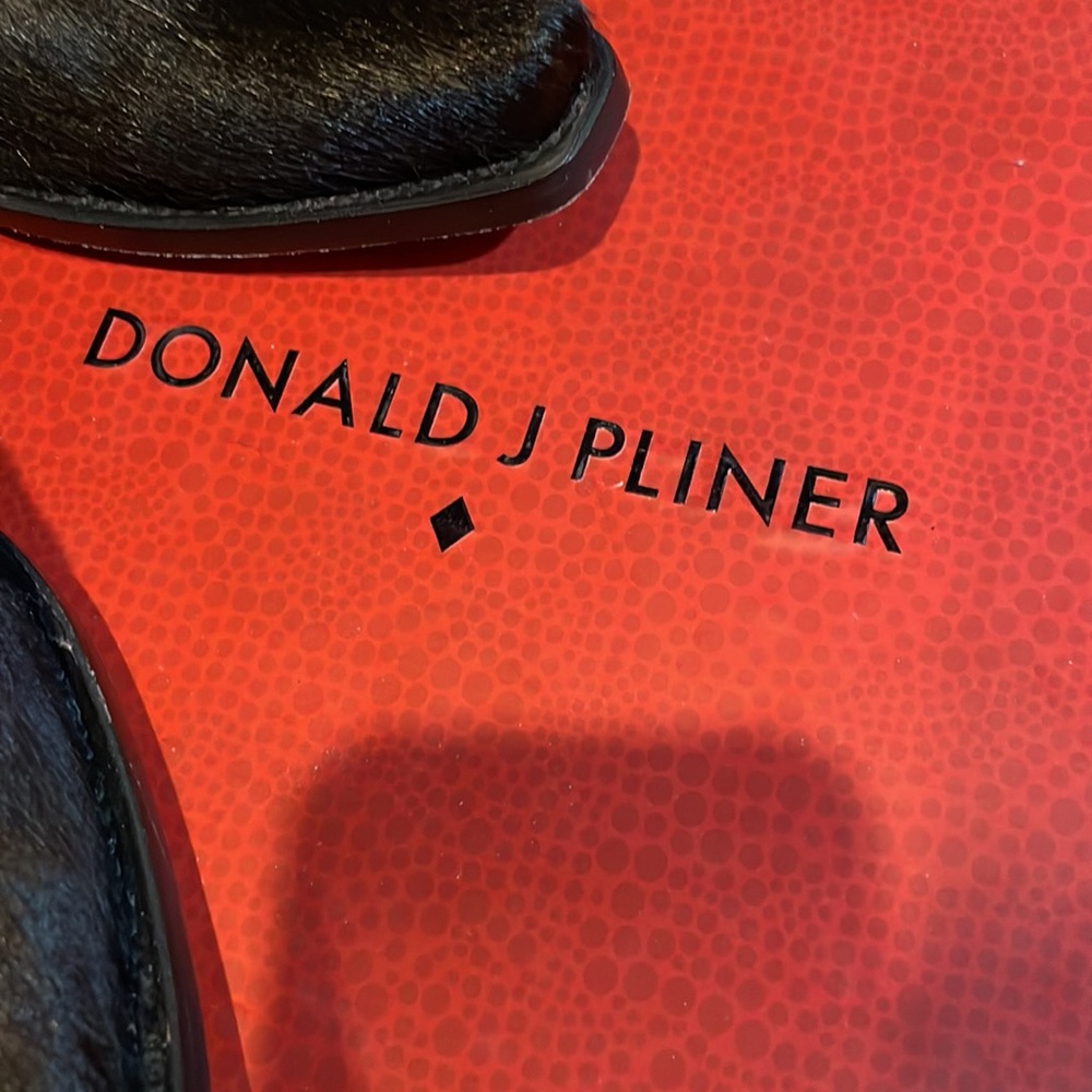 Donald J Pliner Boots - Picture 5 of 9